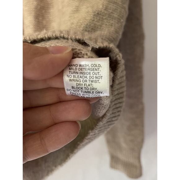 Pendleton Women Lambswool Cardigan Sweater Tan Petite Medium M PM Classic - Picture 5 of 8